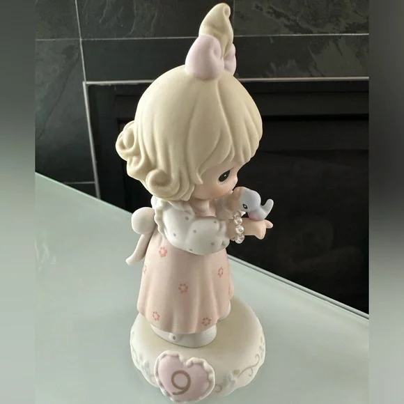 Precious Moments Collectable Figurine number 9 - Picture 2 of 3